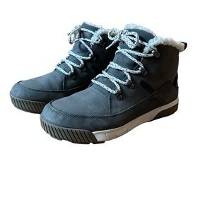 THE North Face Sierra Grey Mid Lace Waterproof Women’s Boots 8.5 -Fits like 8